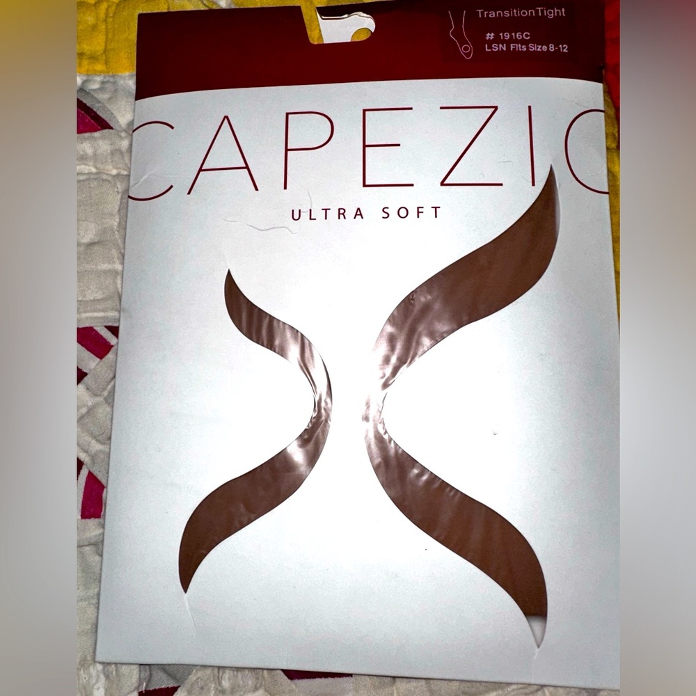 NIP! Capezio Light Suntan Tights